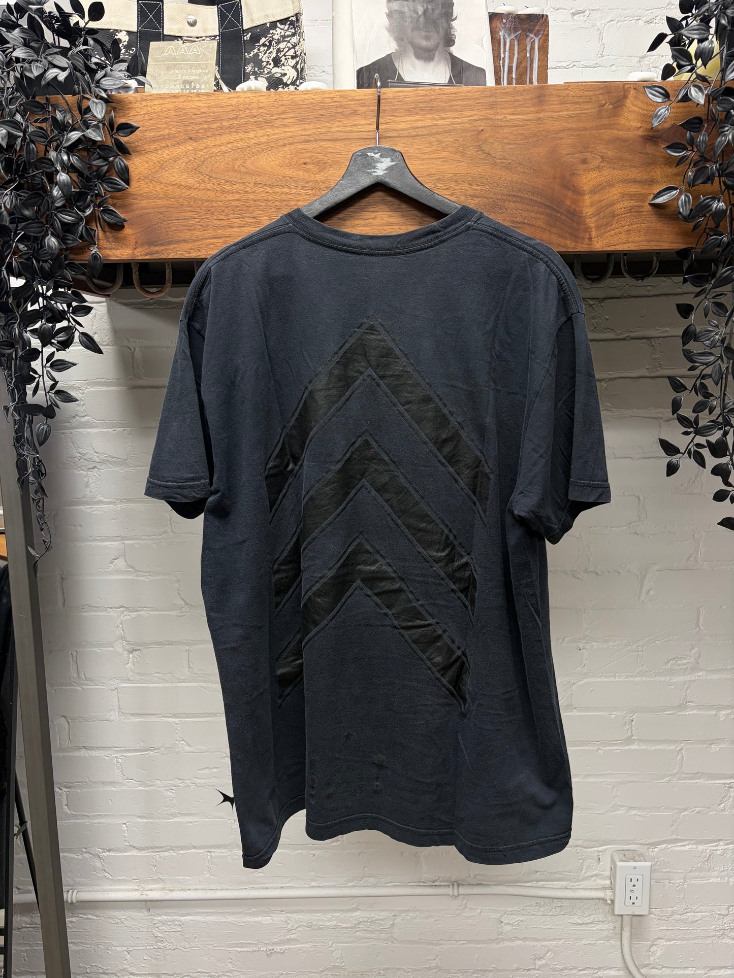 Vintage 90s Chrome Hearts ‘Jarvis Skull’ Flag Graphic Faded Black T-Shirt