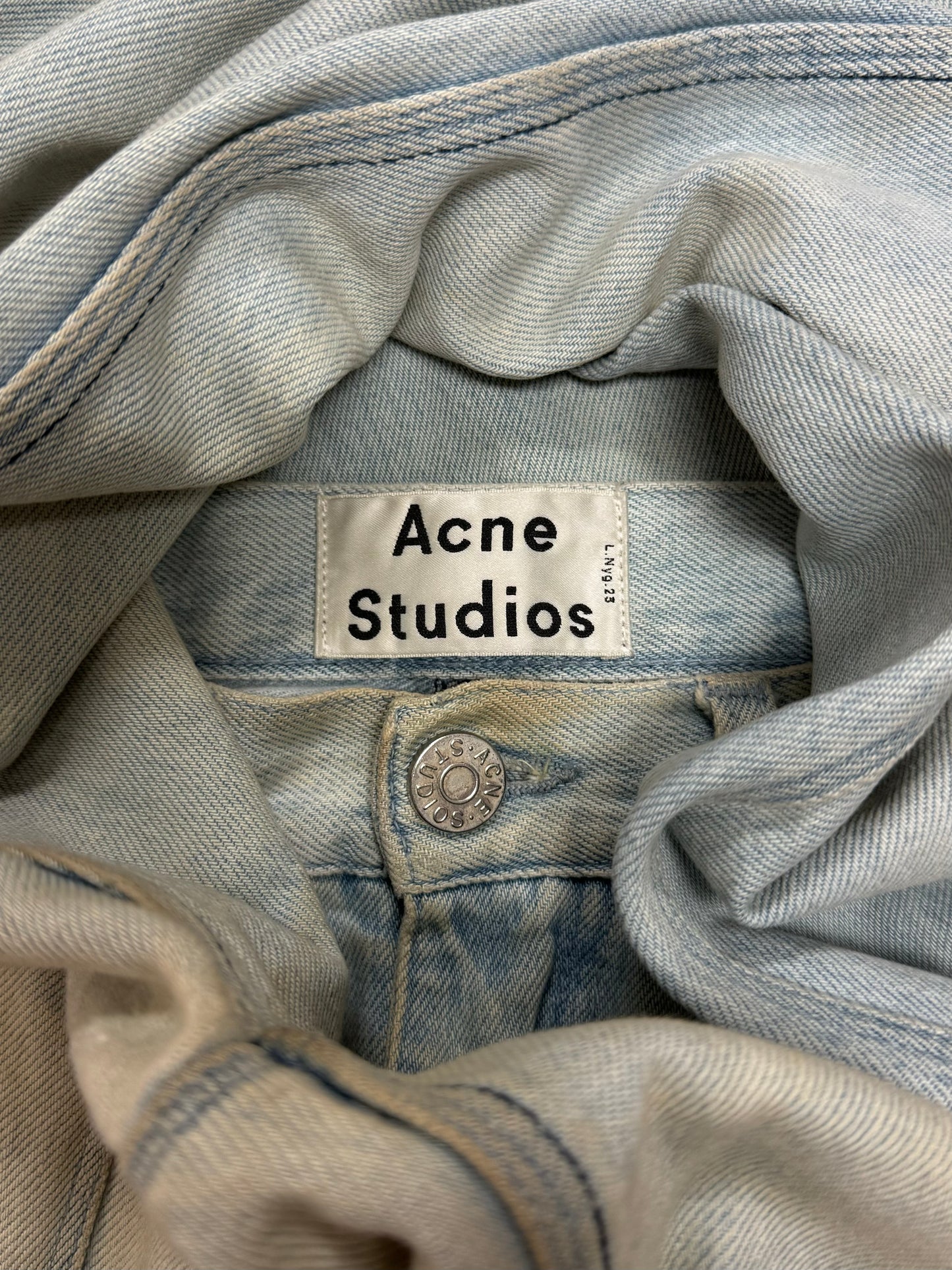 Acne Studios ‘Dirt Washed’ Max Flash Denim