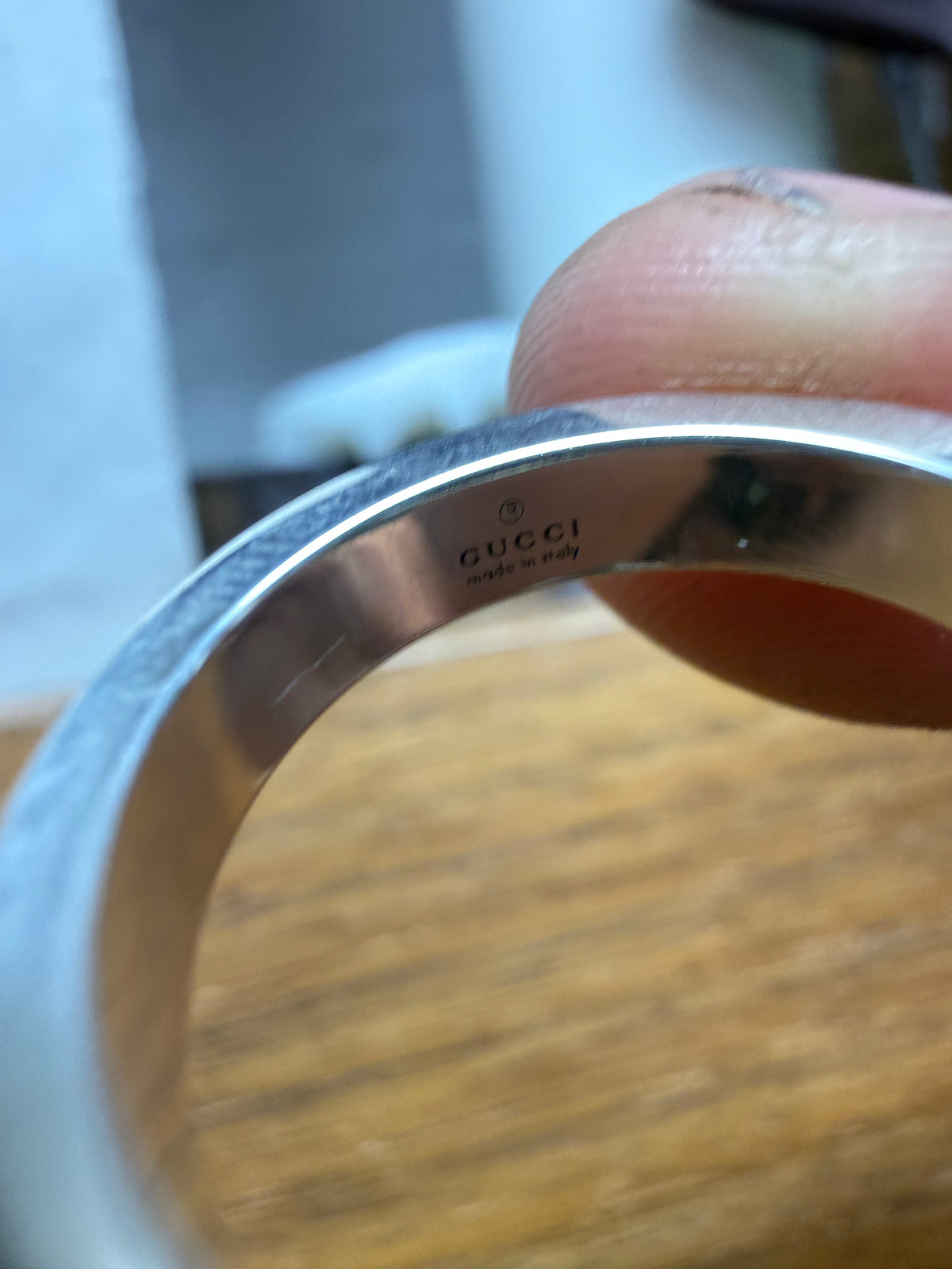 Gucci ‘Ghost’ .925 Silver Engraved Monogram Spacer Ring