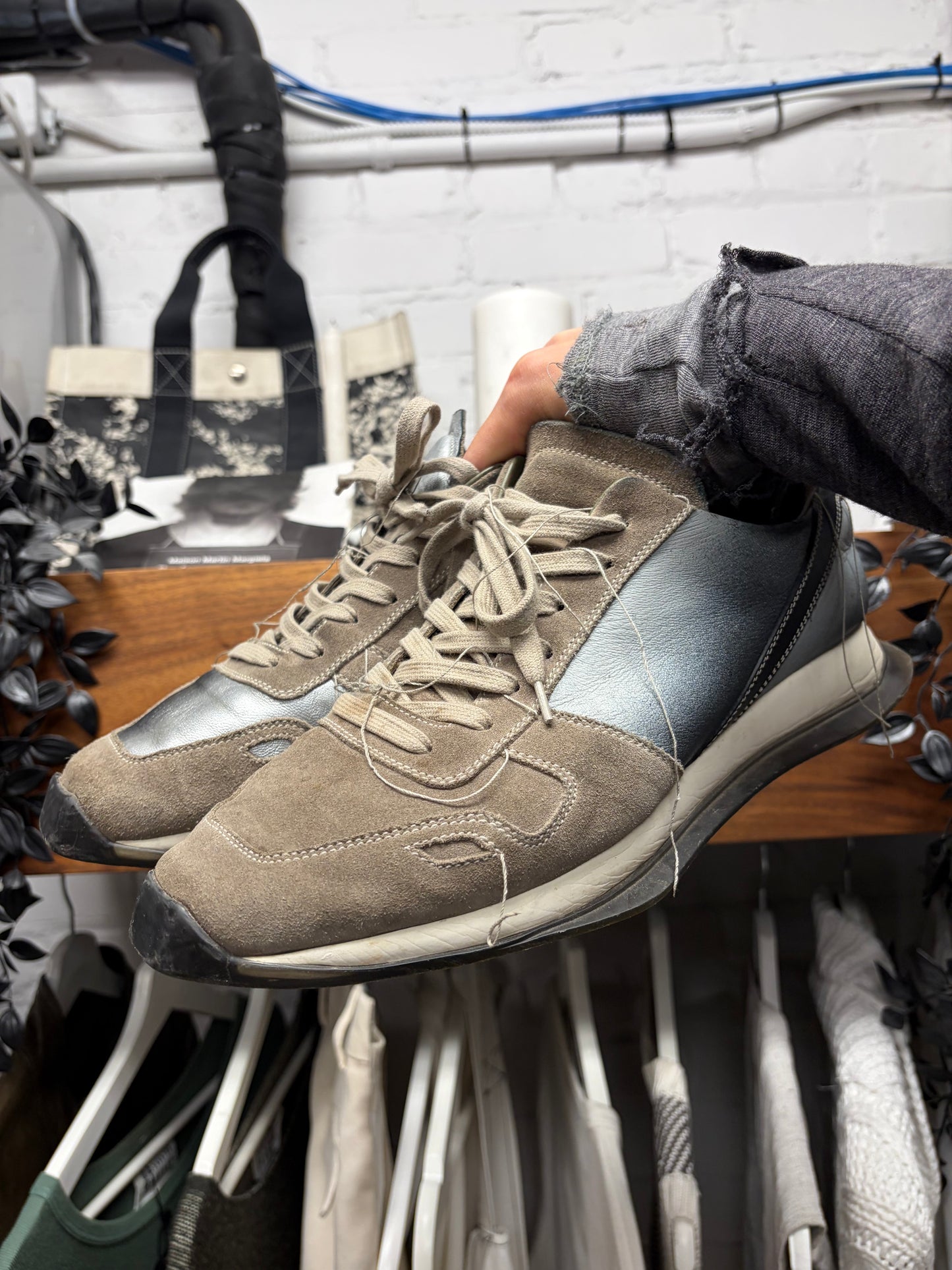Rick Owens ‘Vintage Runner’ Dust/Grey Low Top Sneakers