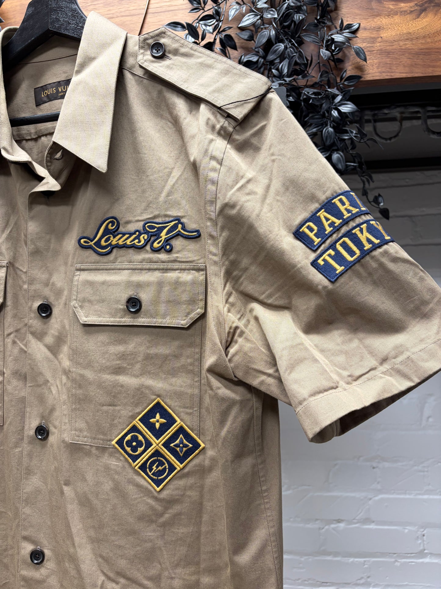 2017 Louis Vuitton x Fragment Military Inspired ‘Badges’ Collared Shirt