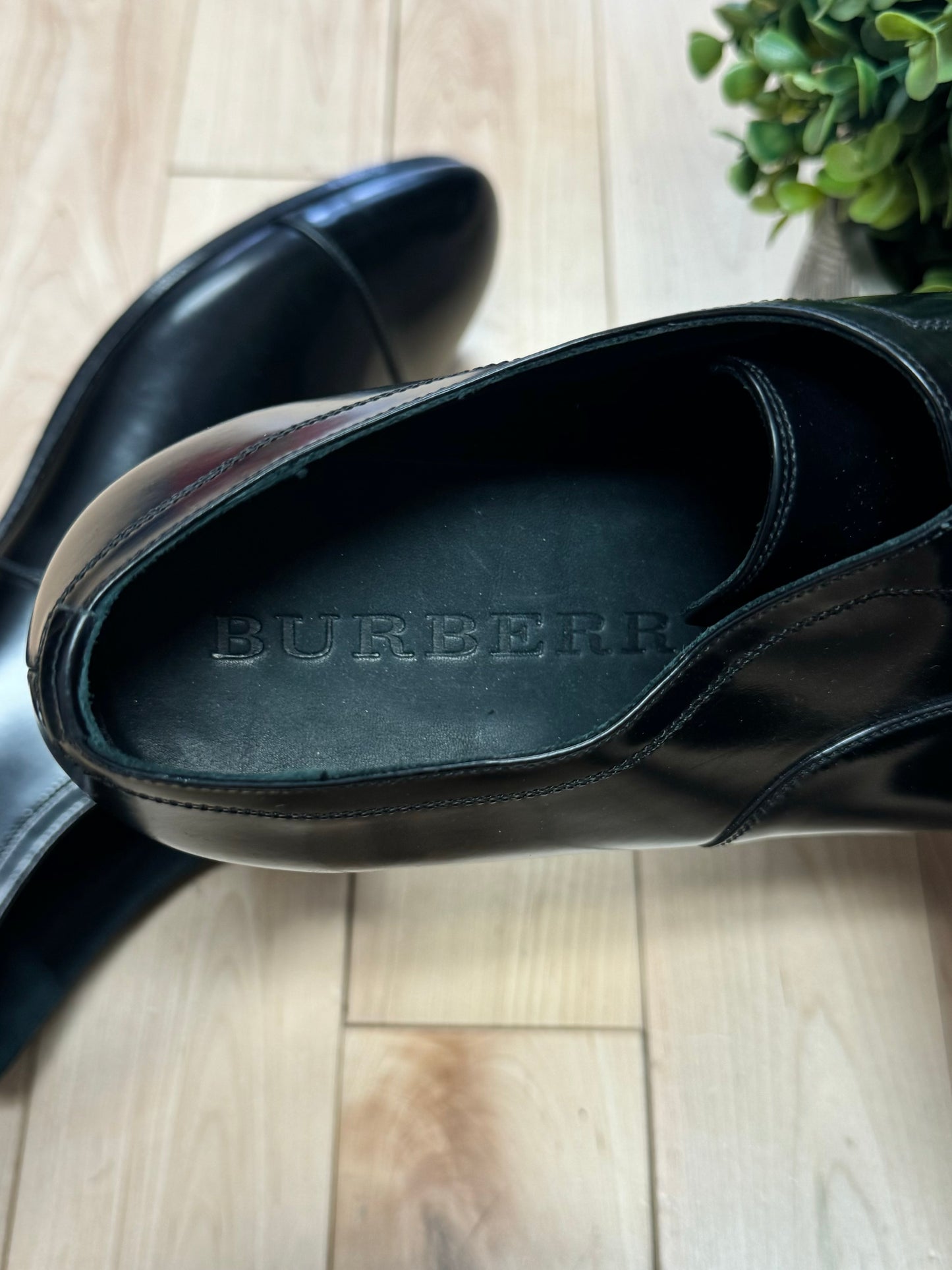 Burberry Matte Black Calfskin Leather Oxford Shoes