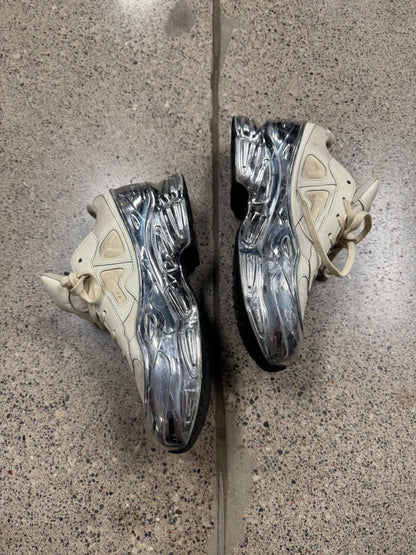 Raf Simons ‘Mirrored’ Silver/Cream Ozweegos Low Top Sneakers