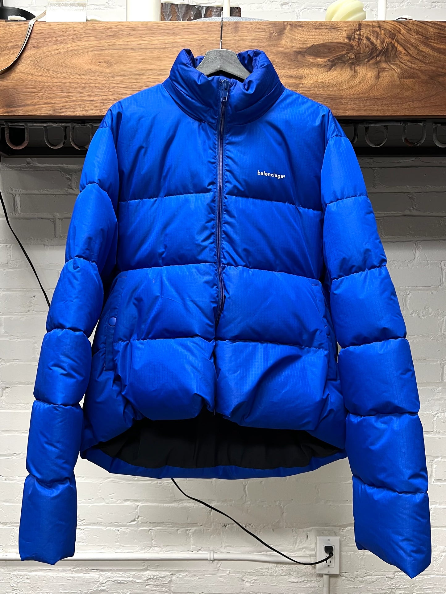 AW2018 Balenciaga C-Shape Cropped Blue Puffer Jacket