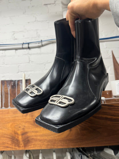 SS2019 Balenciaga ‘BB Rim’ Square Toe Shape Black Patent Leather Boots