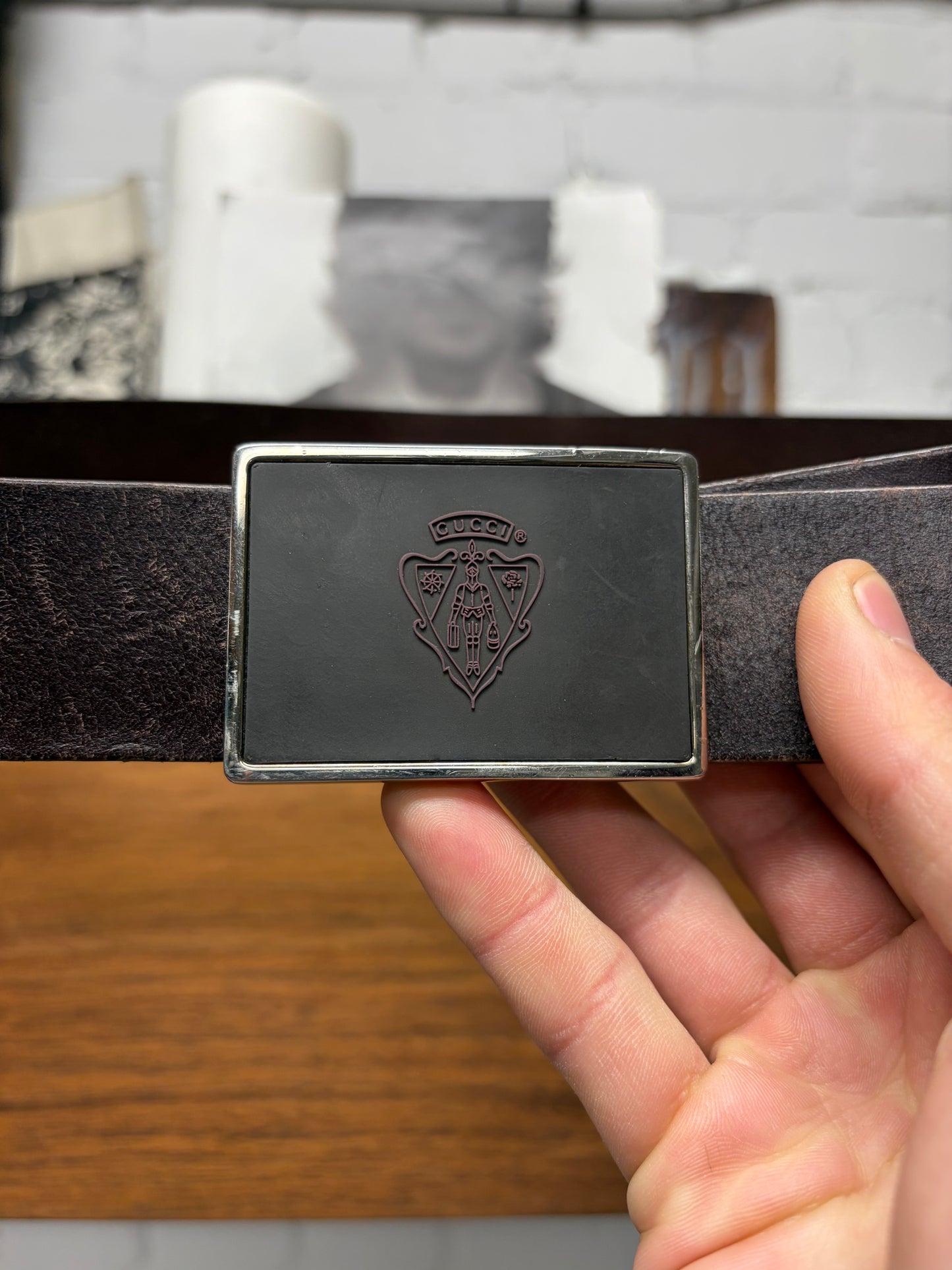2000s Gucci ‘Crest Logo’ Brown Square Buckle Leather Belt