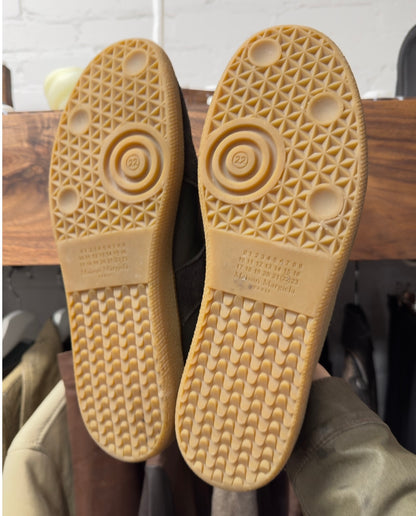 Maison Margiela Replica ‘G.A.T.’ Brown Suede/Gum Sole Sneakers