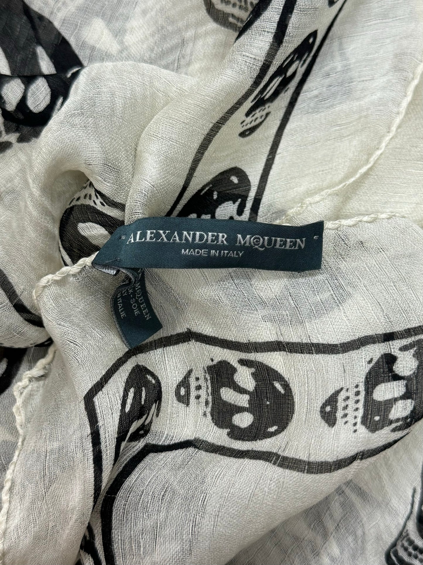 Alexander McQueen White/Black ‘Skull’ Silk Scarf