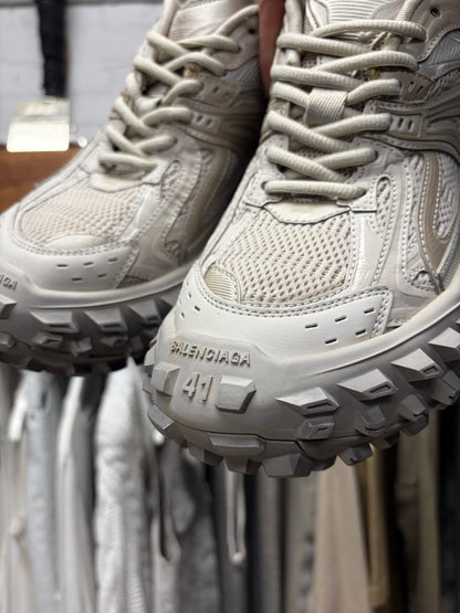 Balenciaga ‘Defender’ Tire Track Sole ‘Bounce’ Low Top Sneakers