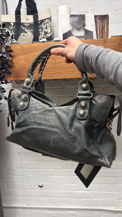 Balenciaga Faded Grey Lambskin Leather ‘Giant 21’ City Bag with Silver Hardware & Crossbody Strap