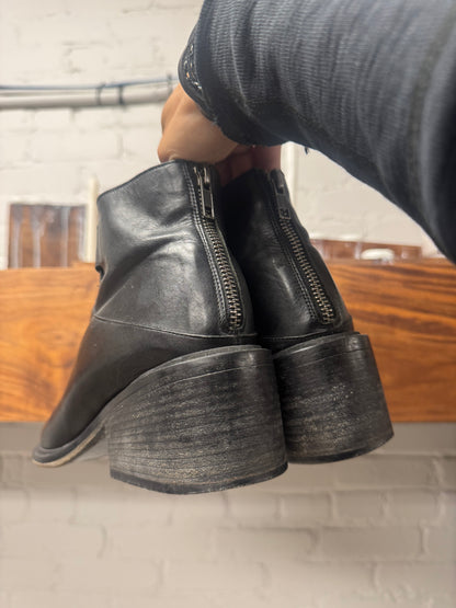 Helmut Lang ‘Backzip’ Pointed Toe Calfskin Leather Boots