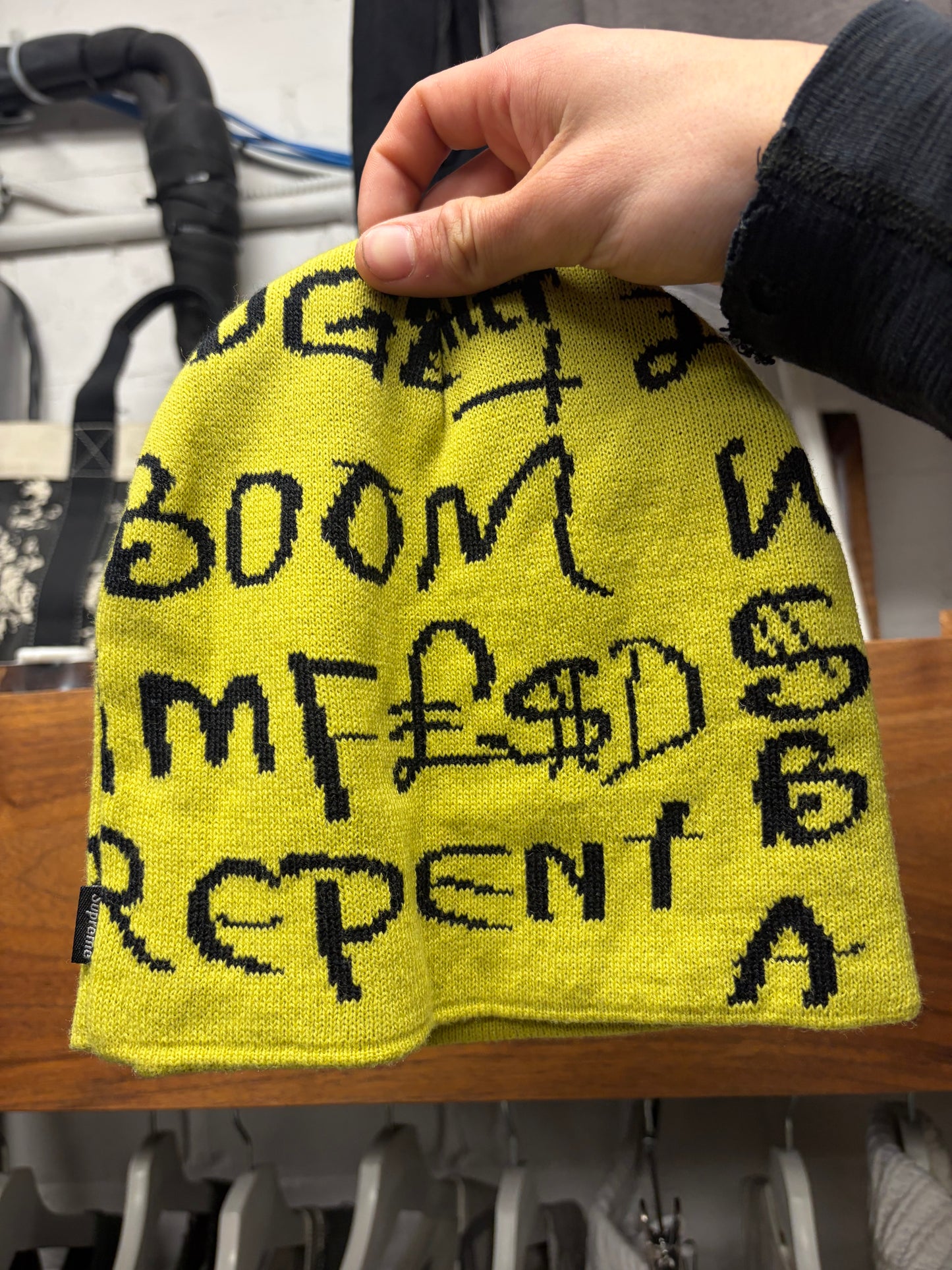 AW2020 Supreme ‘Black Ark’ Neon Green/Black Beanie