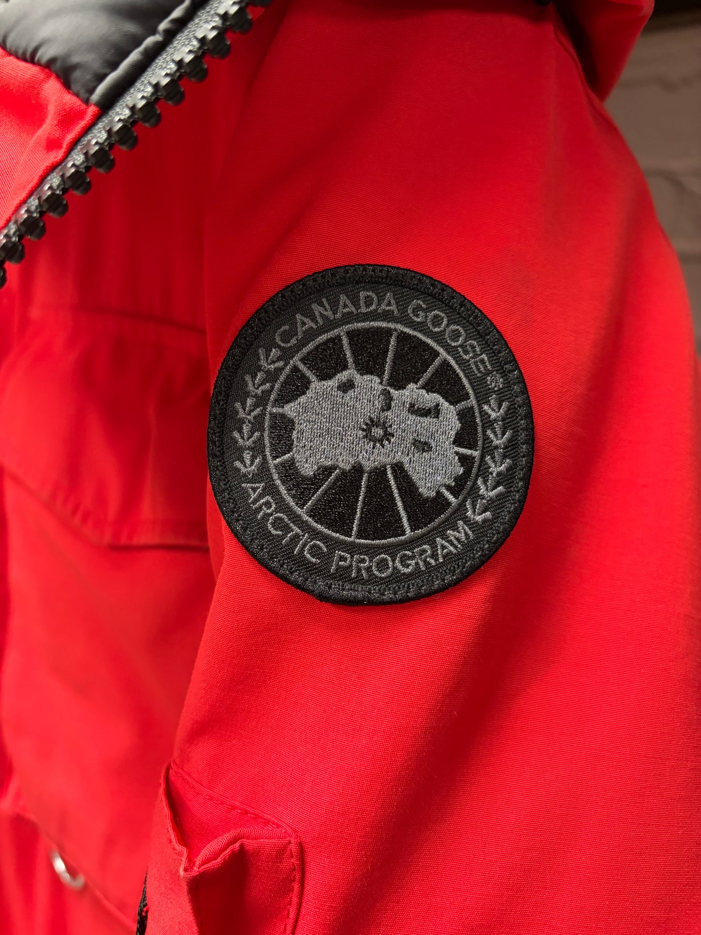 AW2017 Vetements x Canada Goose Split Hood Parka