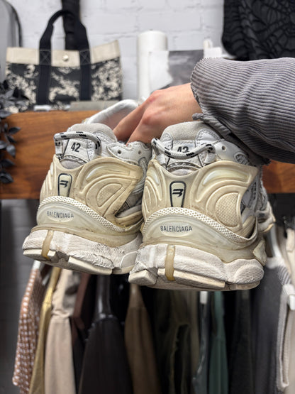 2022 Balenciaga ‘Runner’ Cream White Low Top Sneakers