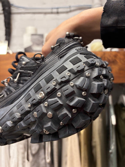 Balenciaga Piercing & Screws ‘Defender’ Tire Track Sole ‘Bounce’ Black Low Top Sneakers