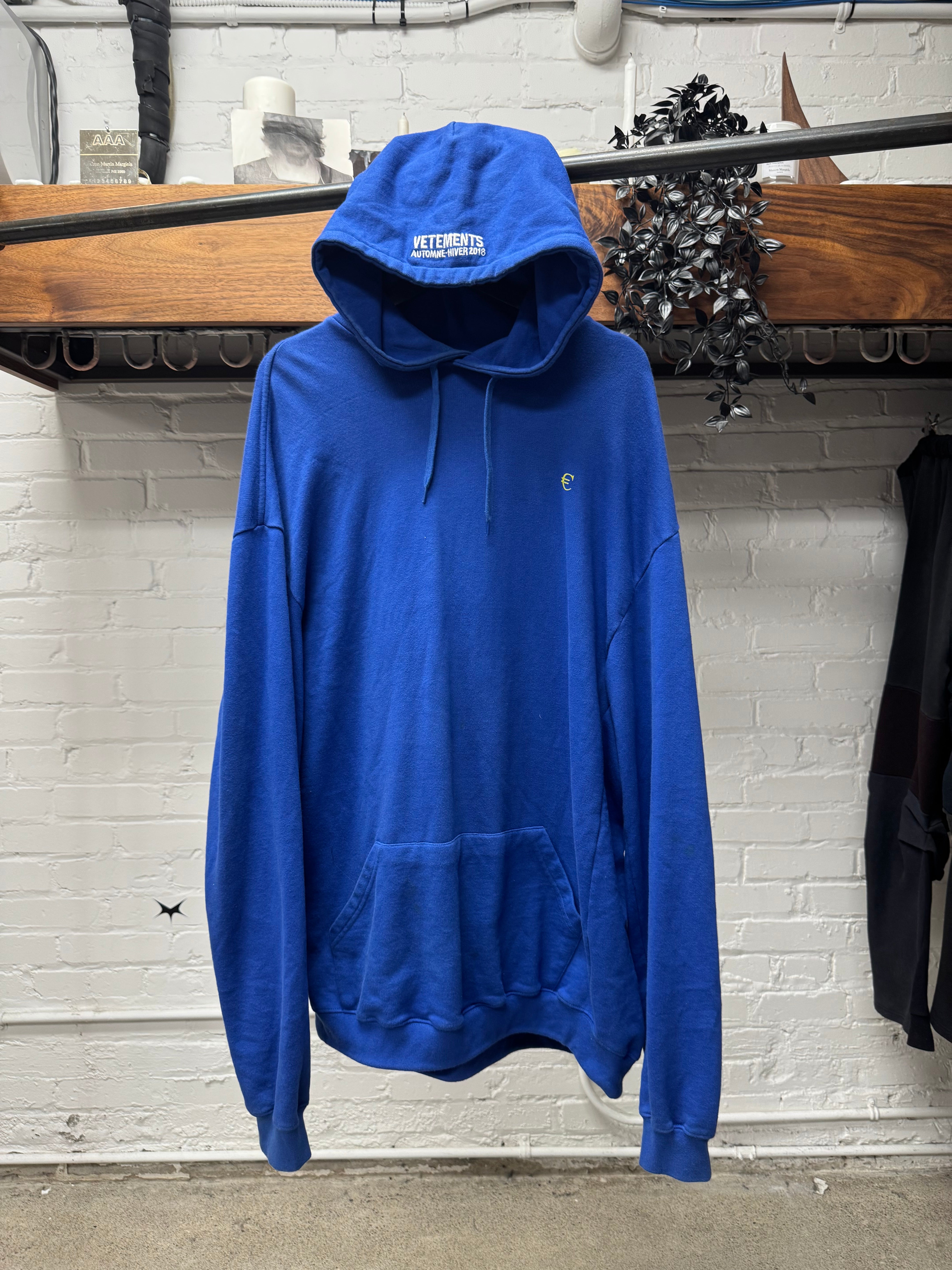 vetements 18ss DEMNA期 パーカー AW18 Vetements “Metal Tour” Hoodie A Demna-era lightweight black
