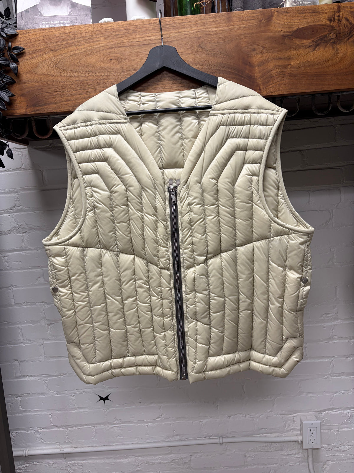 AW2022 Rick Owens ‘Strobe’ Pearl Padded Cargo Vest