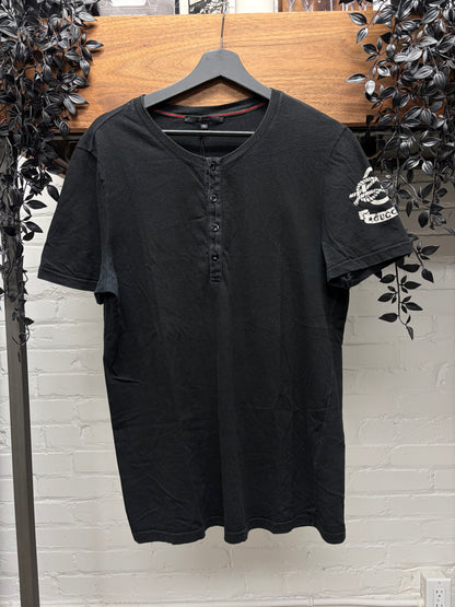 2008 Gucci Sun Faded Black ‘Anchor G Logo’ Short Sleeve Henley