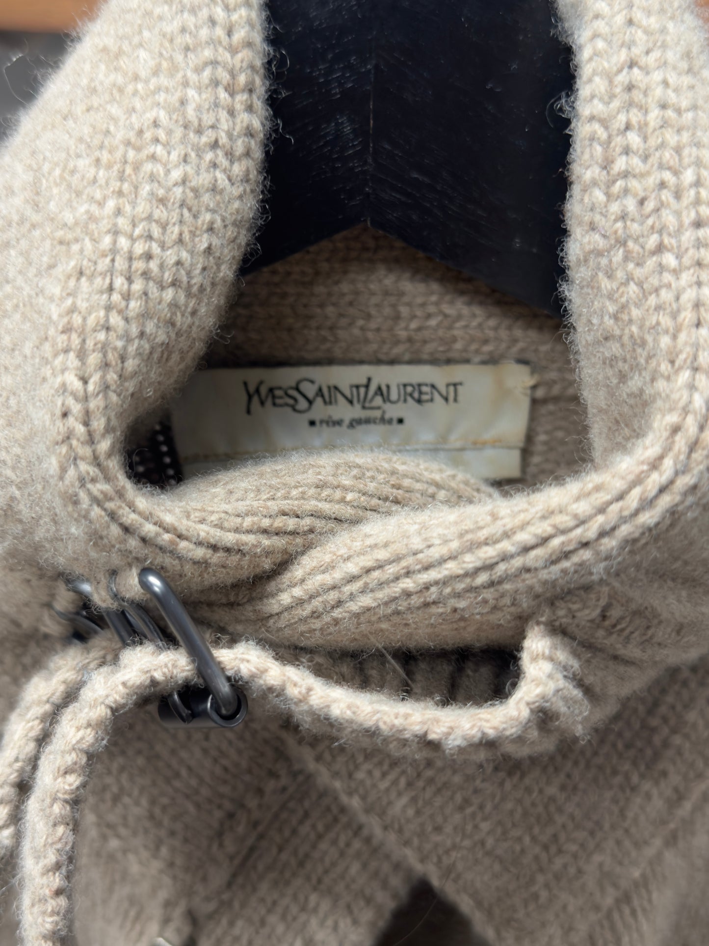 SS2002 Yves Saint Laurent Rive Gauche by Tom Ford ‘Safari’ Drivers Knit With ‘Hook n’ Eye’ Closure