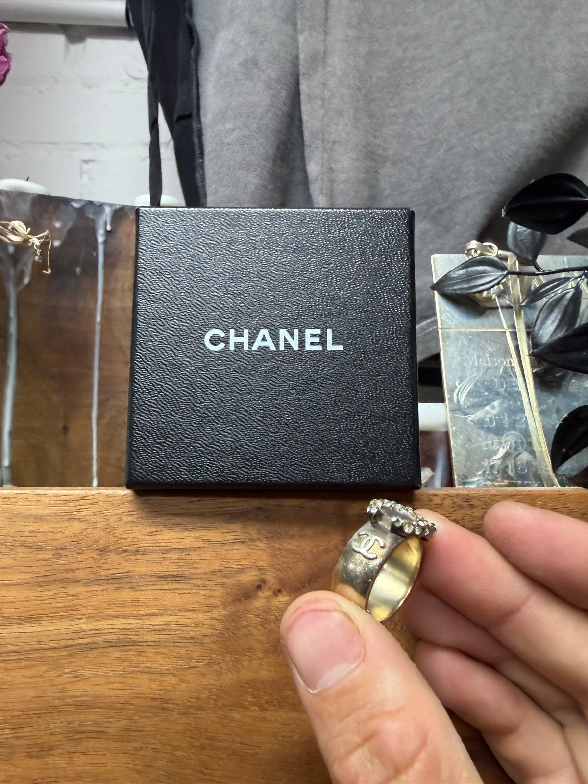 2010 Chanel CC Logo ‘Camellia Flower’ Crystal Embellished Silver Tone Ring