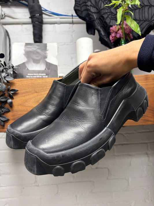 Rick Owens ‘Tractor Sole’ Black Leather Low Top Derbys