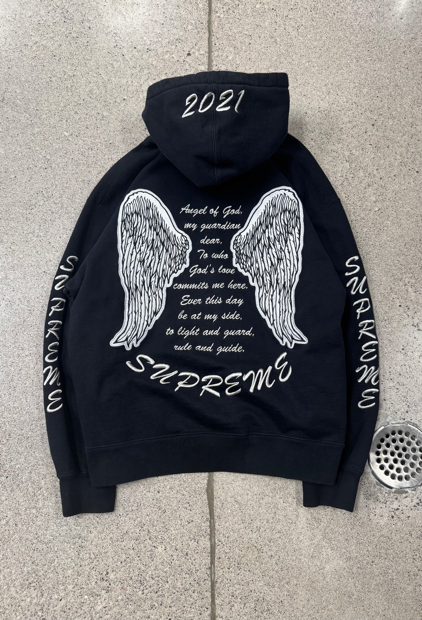 AW2021 Supreme ‘Angel Wings’ Black Pullover Hoodie