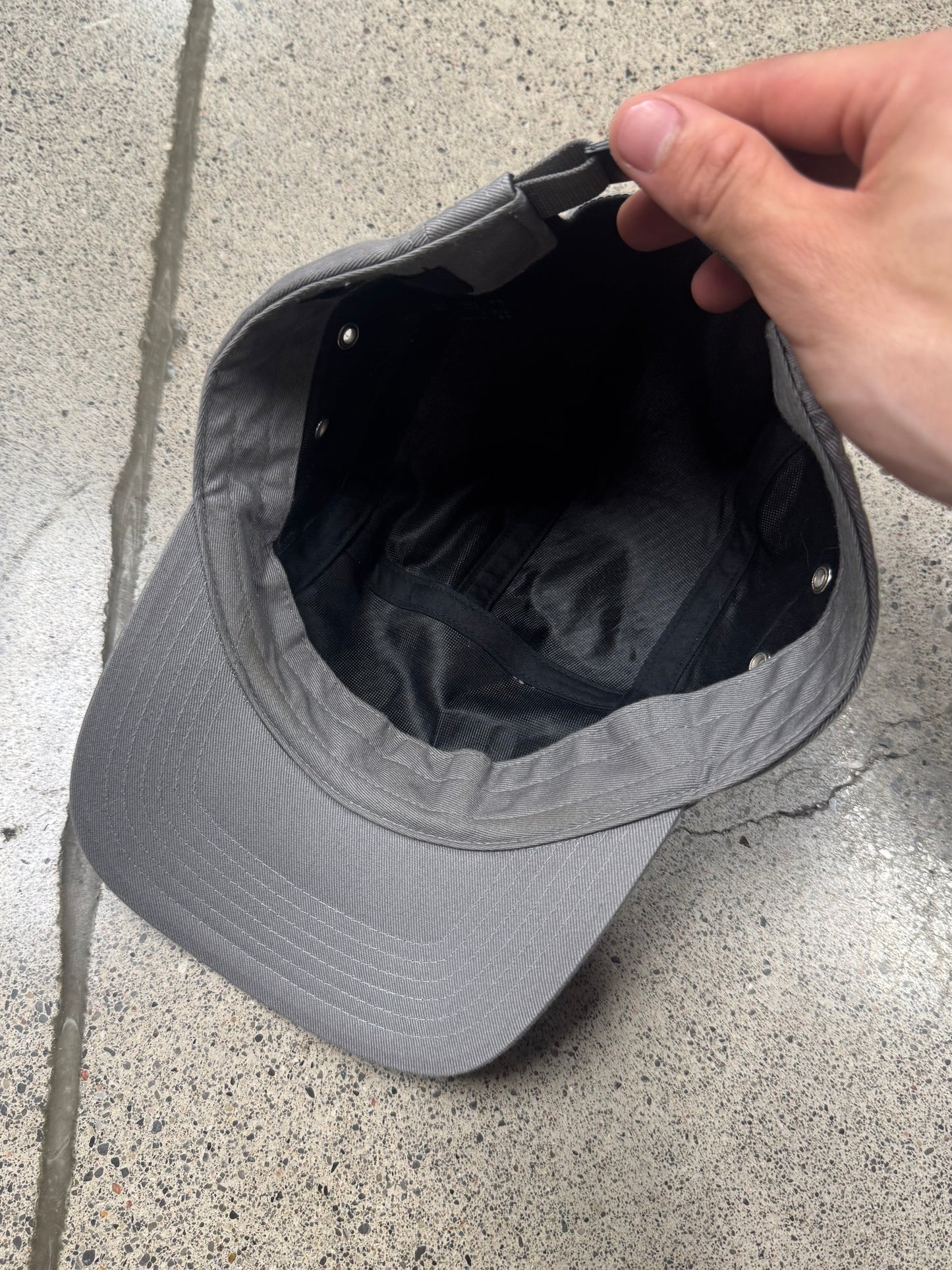 Undercover ‘Brain Damage’ 5 Panel Grey Strap-Back Camp Hat