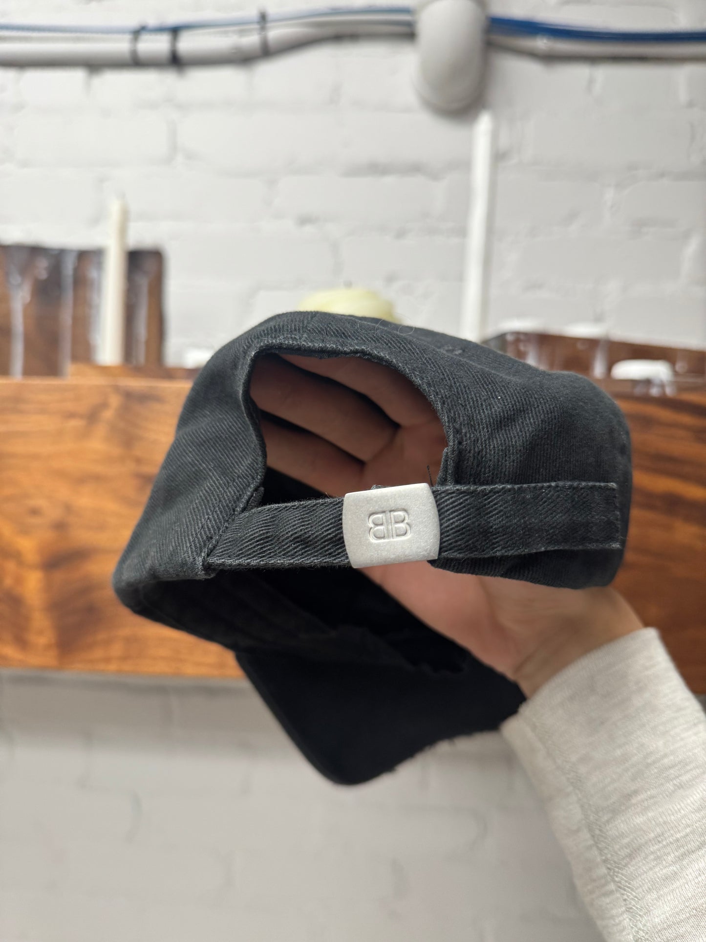 Balenciaga ‘Spiral’ Embroidered Logo Strap-Back Baseball Hat
