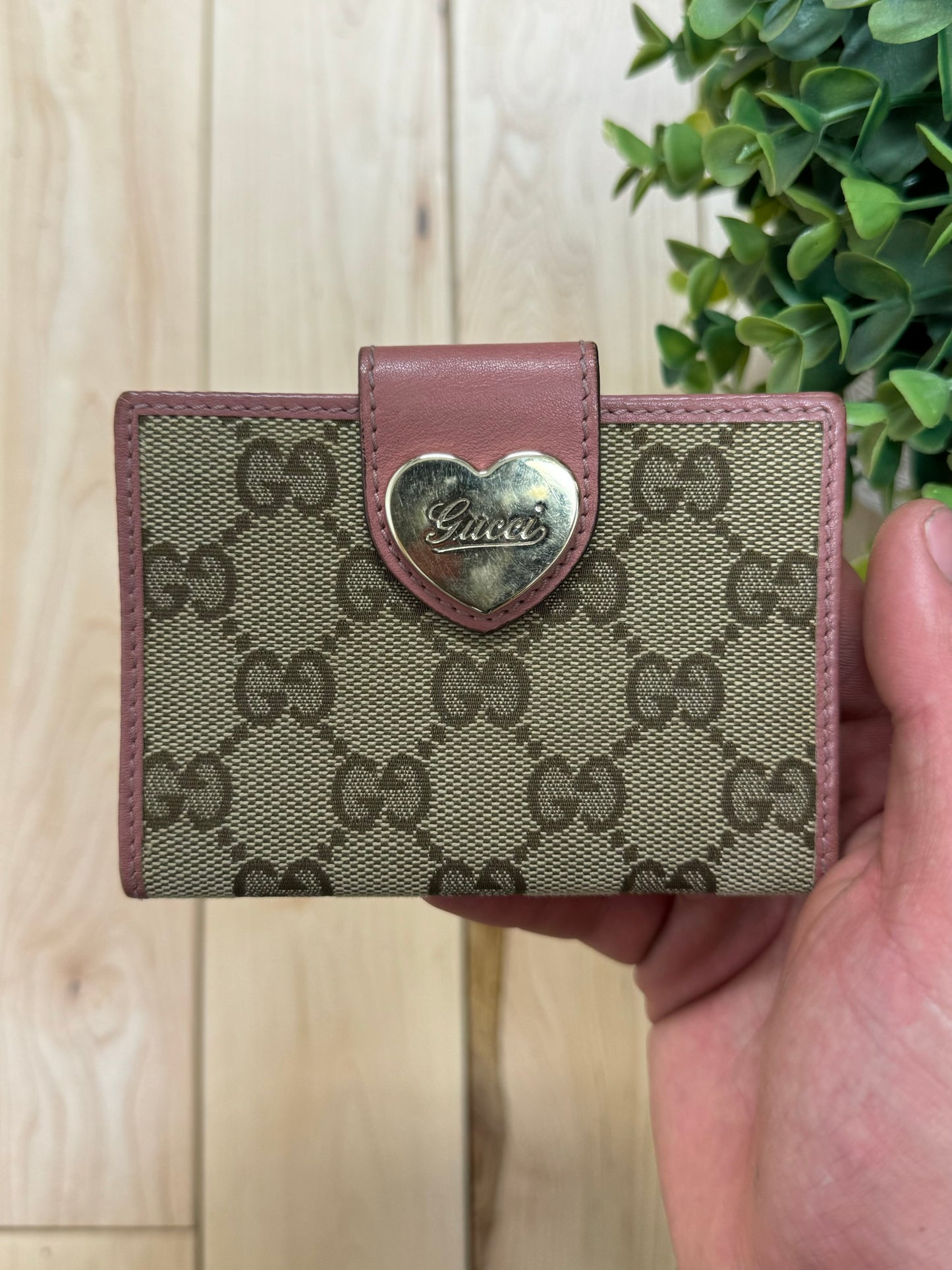 Gucci GG Monogram Gold Heart Pink Leather Cardholder Wallet