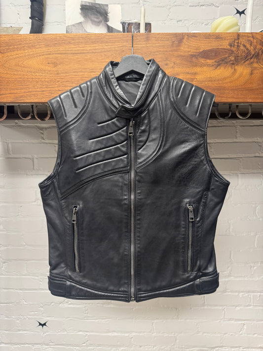 AW2000 Gucci by Tom Ford ‘Spiral Zip’ Leather Vest