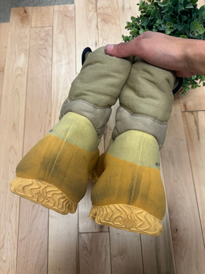 Yeezy Sulfur Knit ‘RNNR’ Waterproof Boots