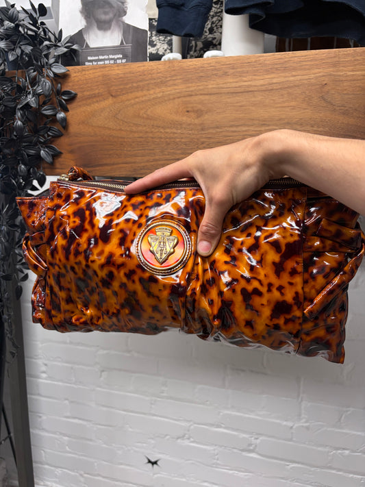 Gucci ‘Hysteria’ Leopard Print Enamel Clutch Bag