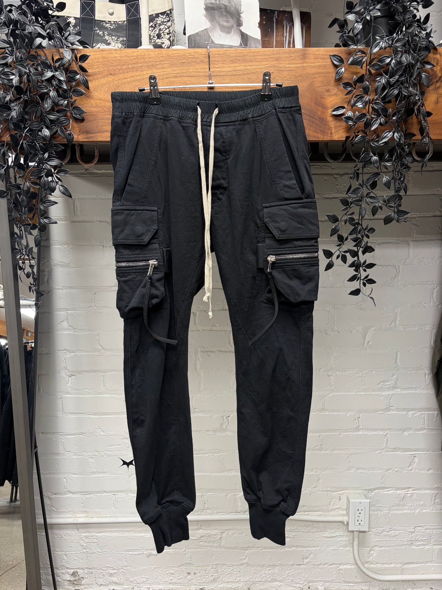 AW2018 Rick Owens ‘Sisyphus’ Black Drawstring Cargo Joggers