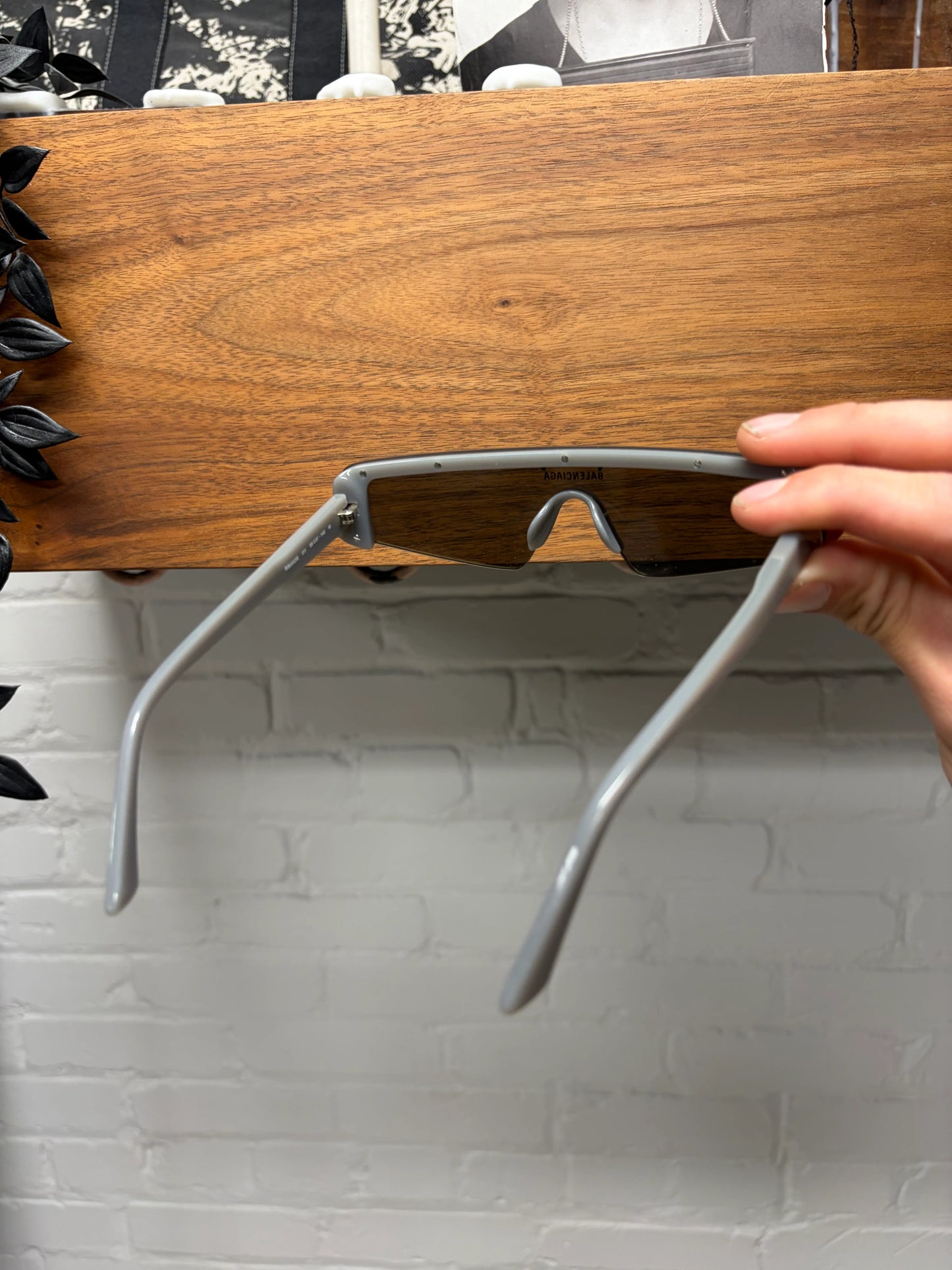 Balenciaga ‘Ski’ Grey/Black Rimless Sleek Sunglasses