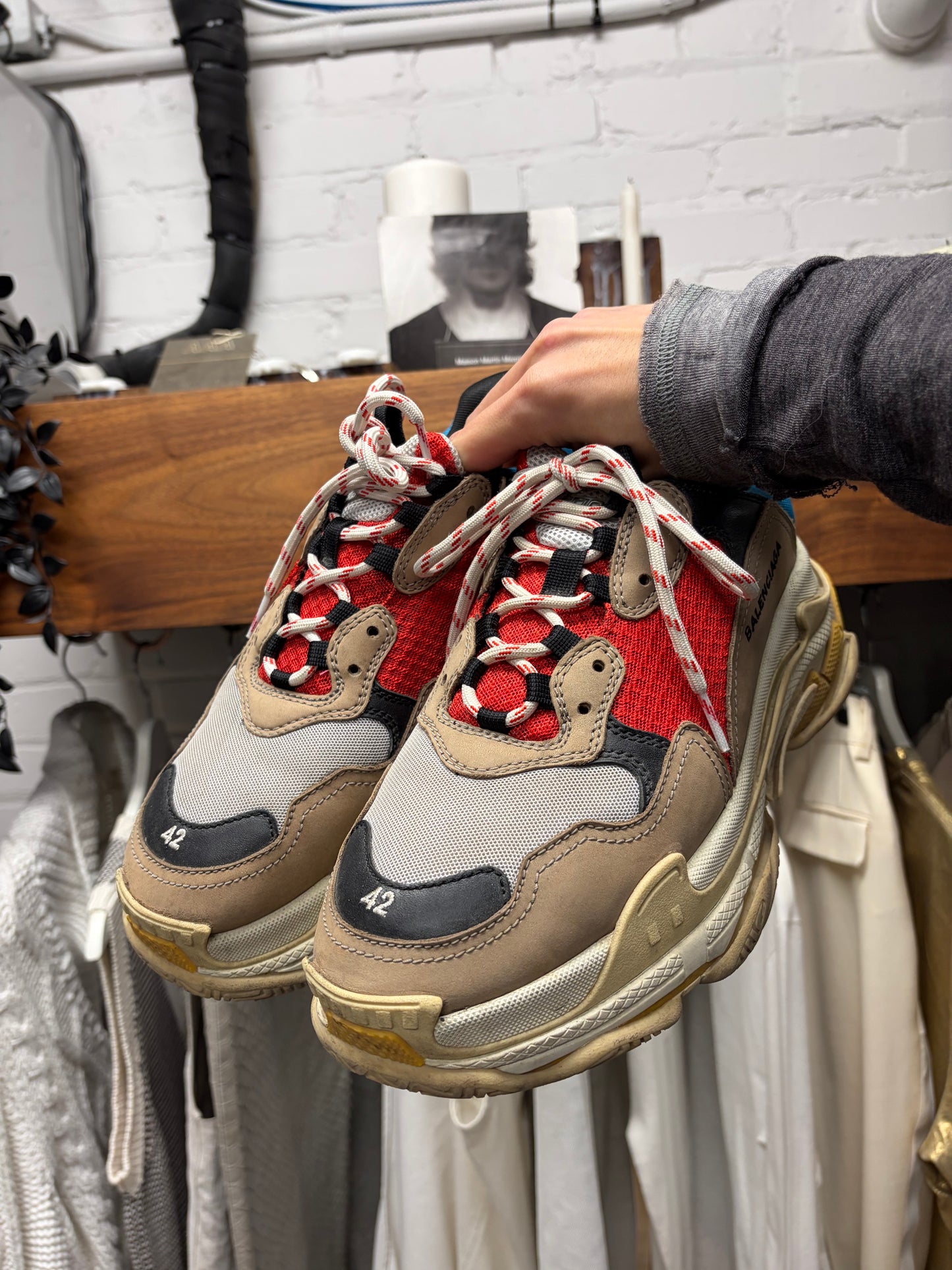 Balenciaga ‘Triple S’ V1 OG Colorway Low Top Sneakers