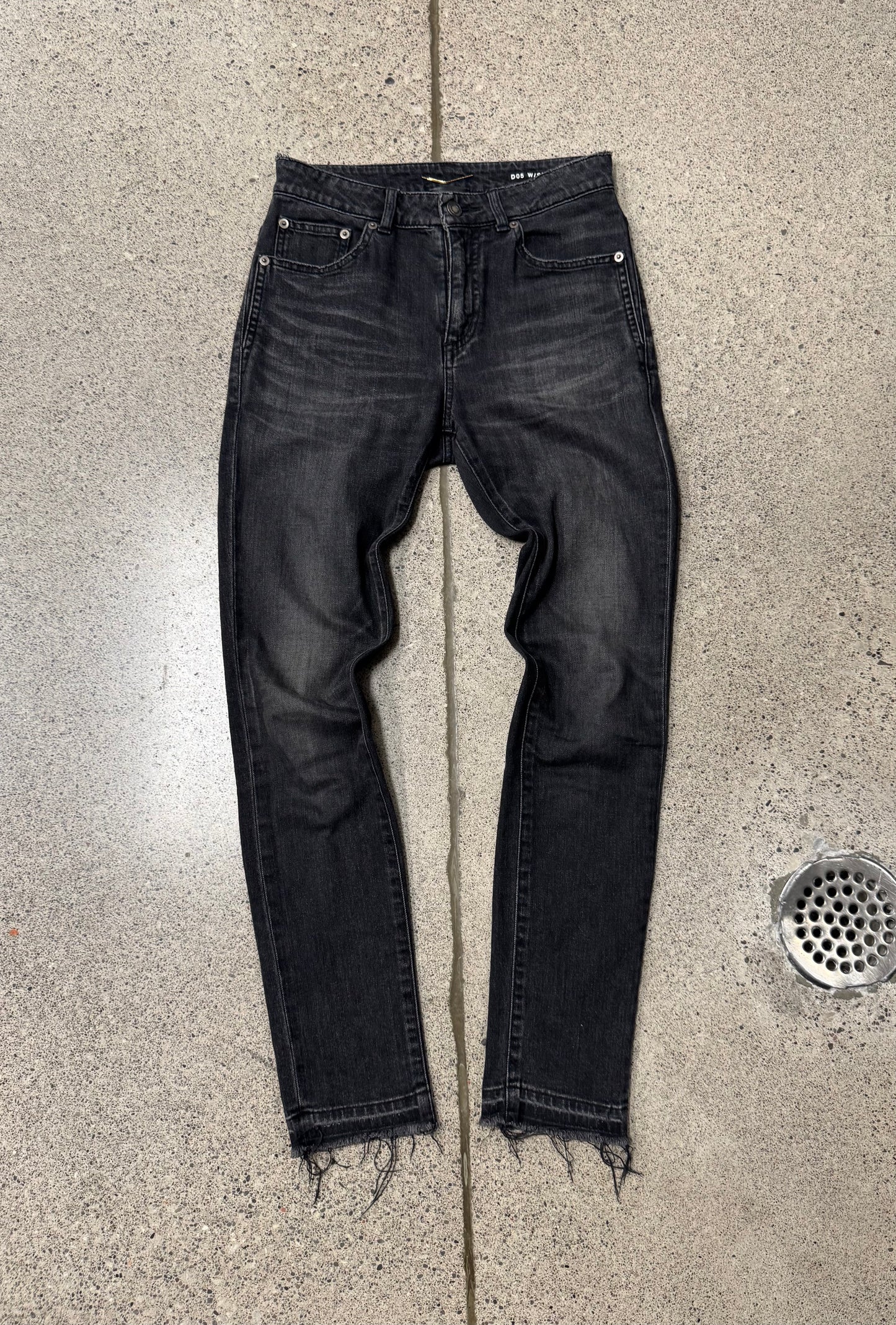 2019 Saint Laurent ‘D05’ Raw Hem Skinny Jeans