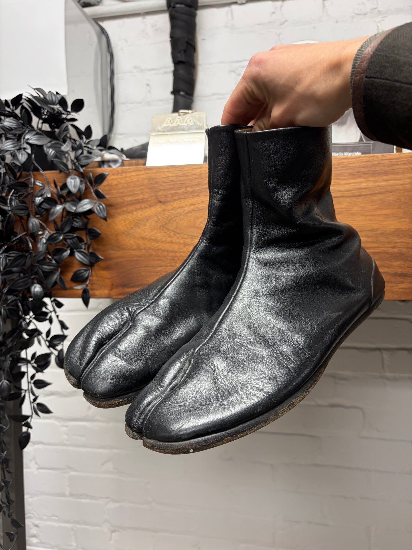 Maison Margiela ‘Tabi’ Split Toe Leather ‘Flat Sole’ Boots