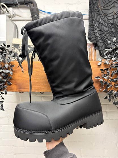 Balenciaga ‘Alaska’ Black High Top Ski Boots