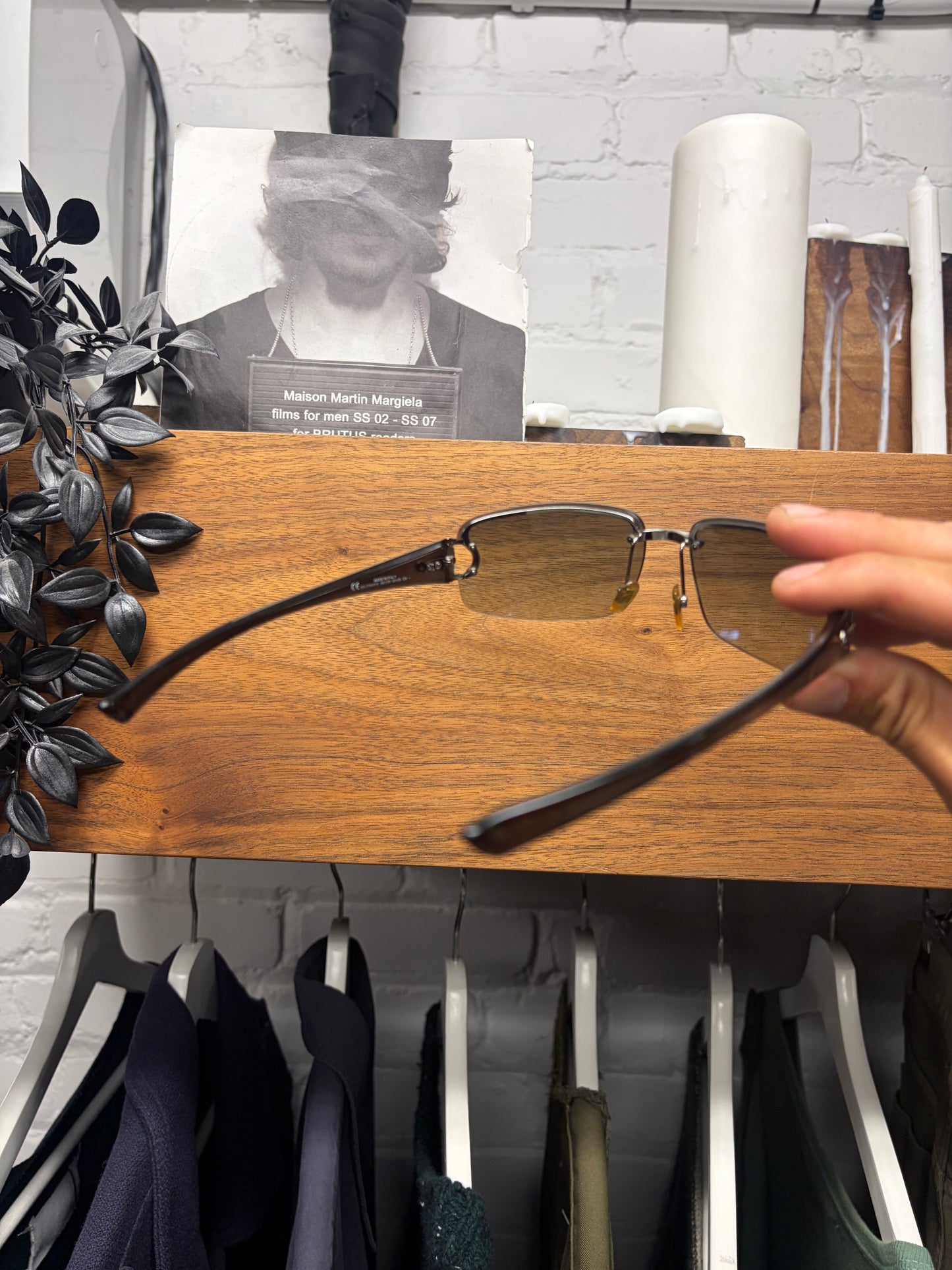 2000s Gucci Black Tinted ‘Horsebit’ Rimless Sunglasses