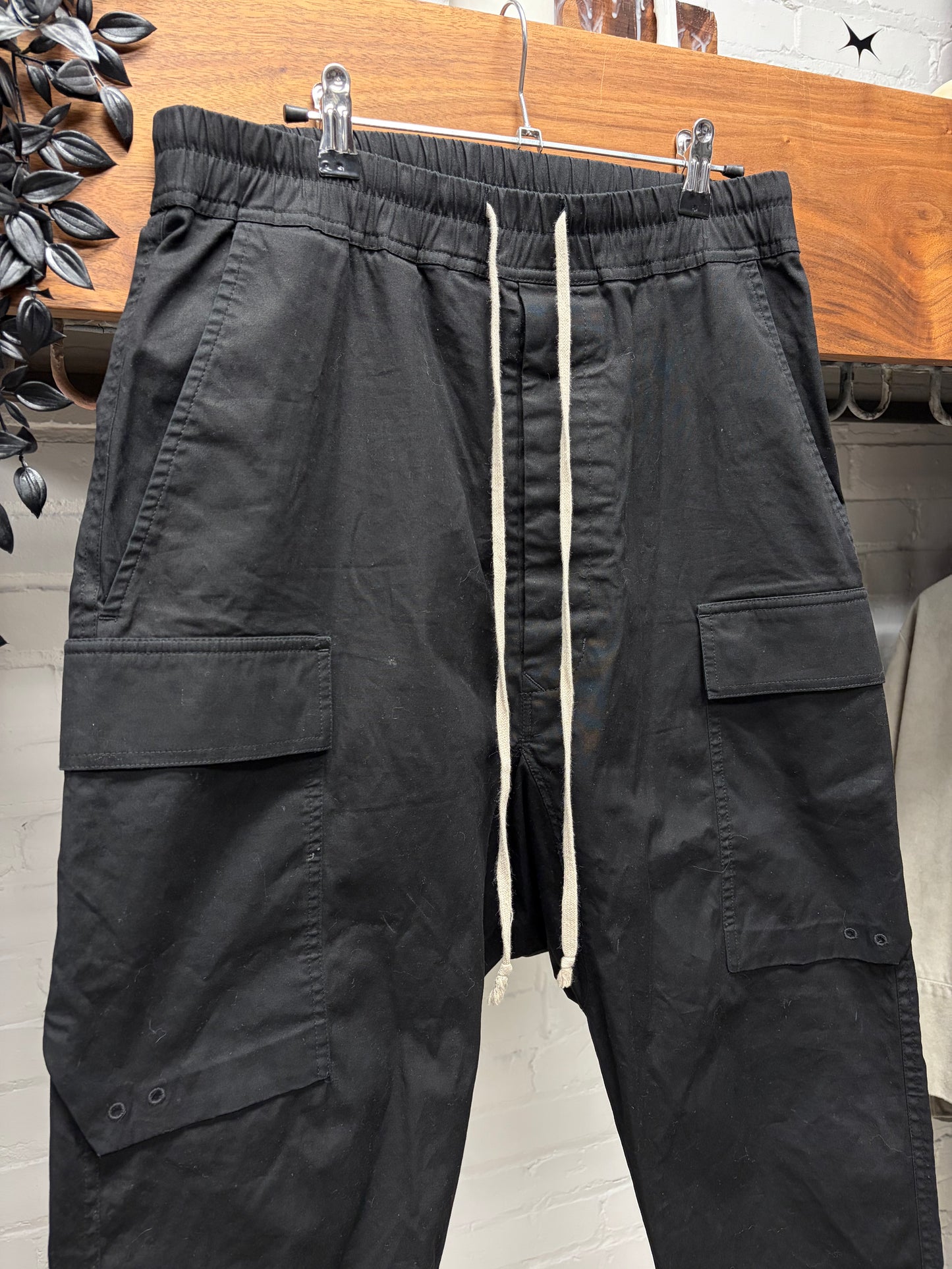 AW2018 Rick Owens ‘Sisyphus’ 3/4 Length Black Drop Crotch Cargo Shorts
