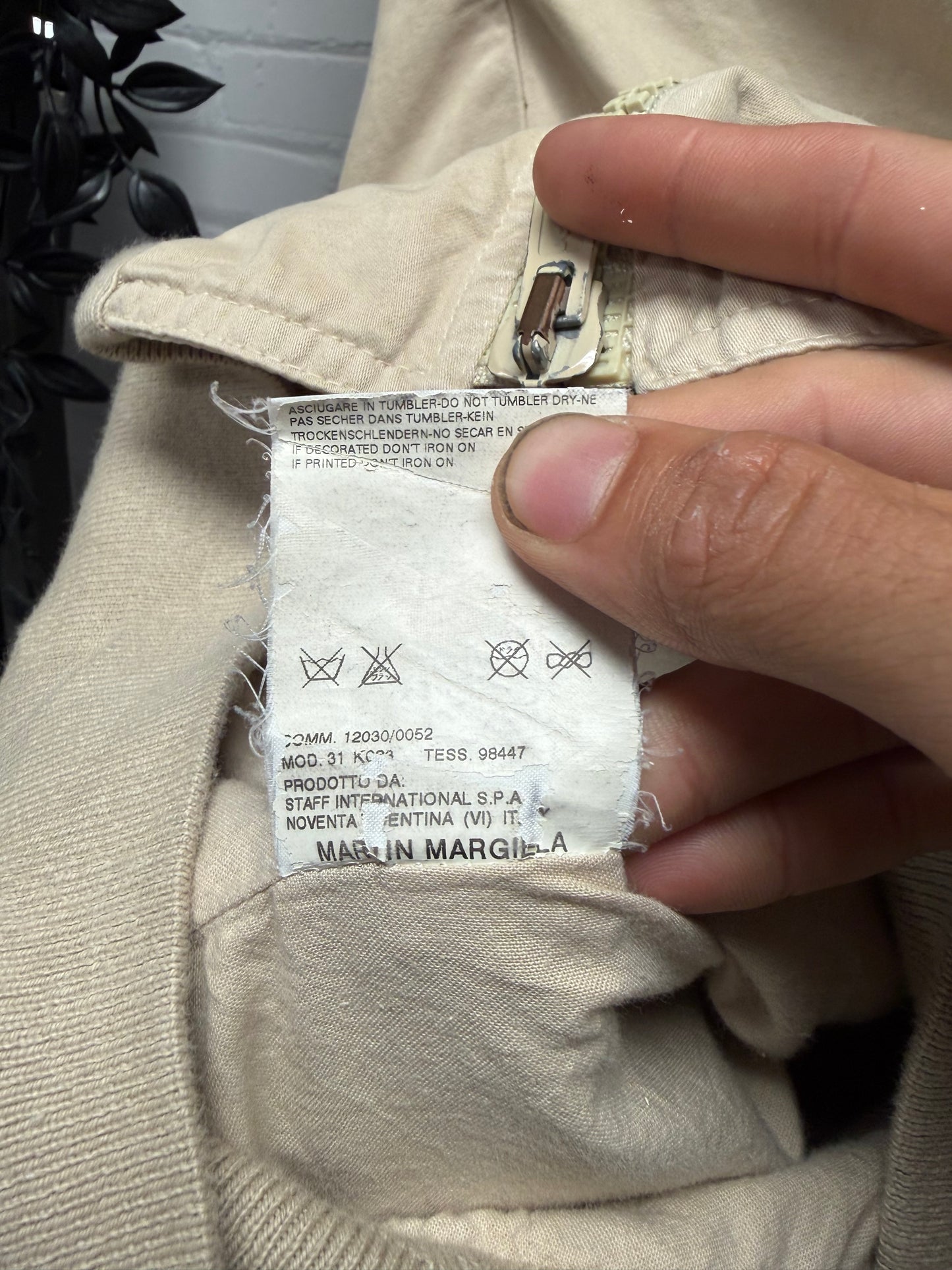 AW2005 Maison Margiela ‘Paparazzi’ Hunchback Bomber Jacket