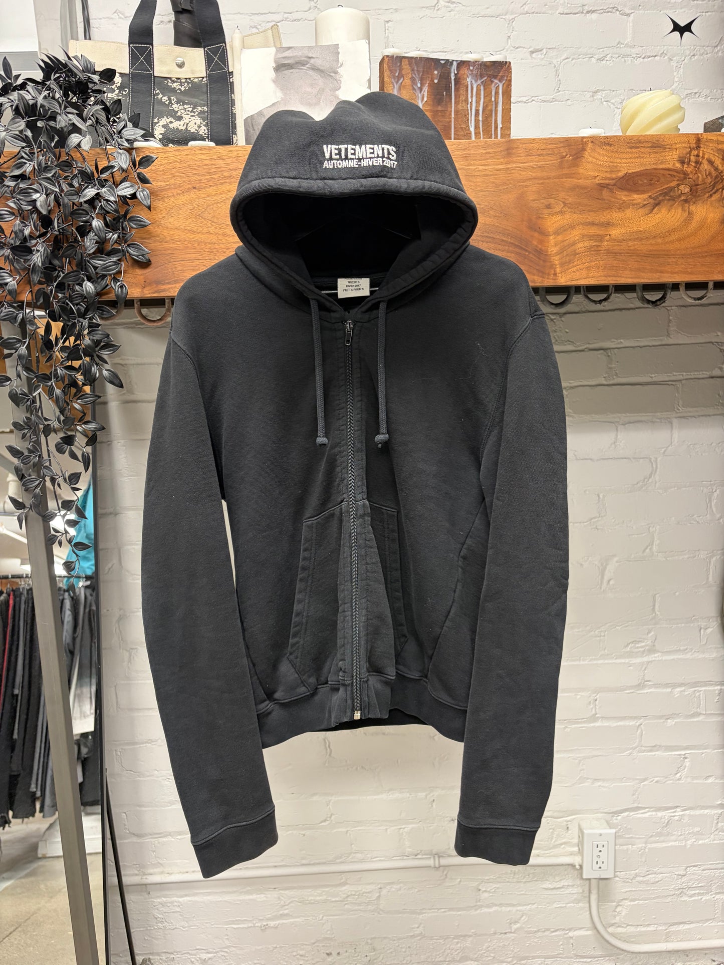 AW2017 Vetements ‘11 Inch Gun Club’ Black Zip-Up Hoodie