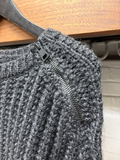 2000s Gucci Black Heavyweight Wool Knit Sweater with Shoulder Zipper