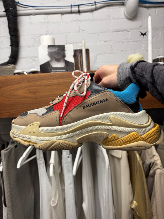 Balenciaga ‘Triple S’ V1 OG Colorway Low Top Sneakers