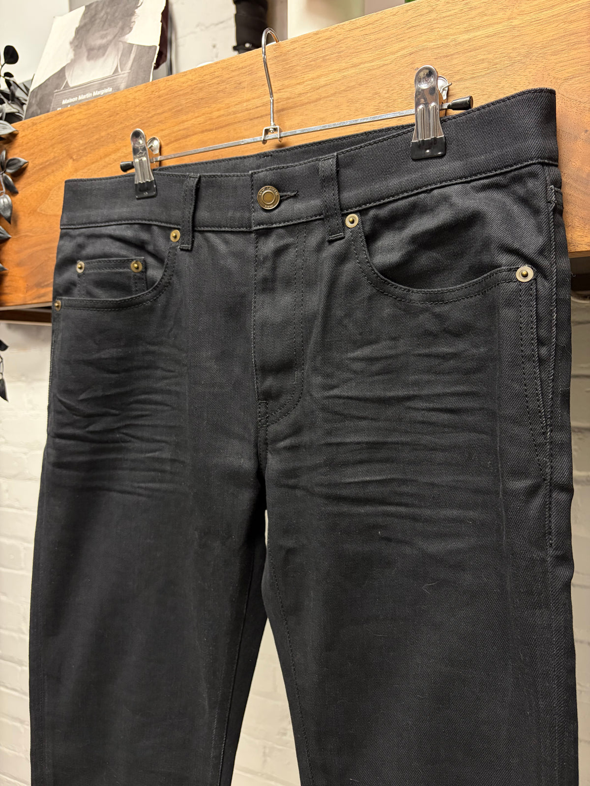 2022 Saint Laurent ‘D02’ Black Skinny Jeans
