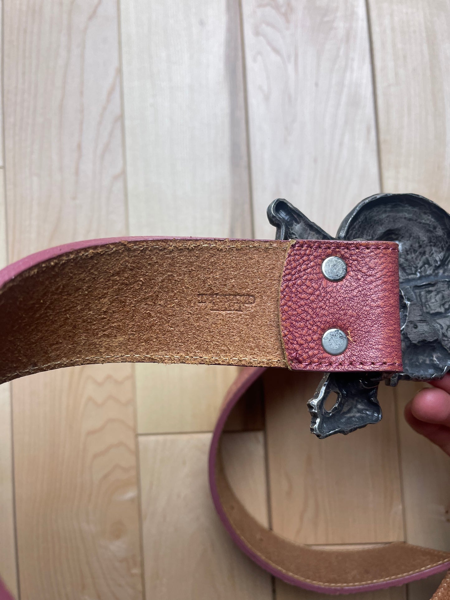 Tornado Mart Skull Buckle Red Leather Belt